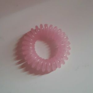 Color changing in the sun hair tie